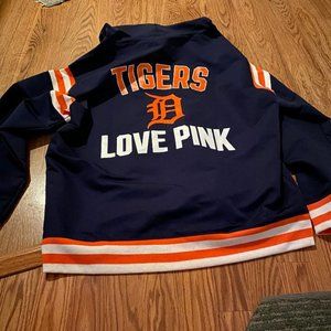 Pink MLB Tigers Pull Over Wind Breaker